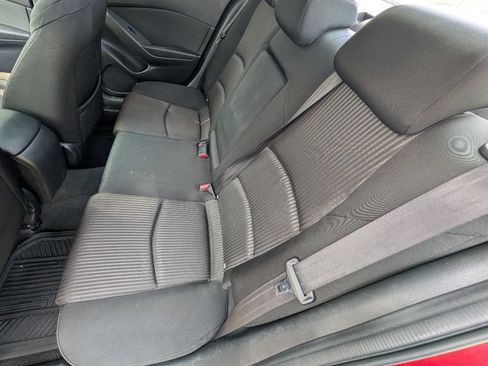 Used 2014 MAZDA MAZDA3 i Touring w/ Moonroof Package 1 FWD image 9