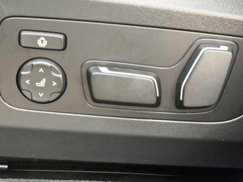 Used 2025 BMW X3 xDrive30i w/ Premium Package AWD/4WD image 17