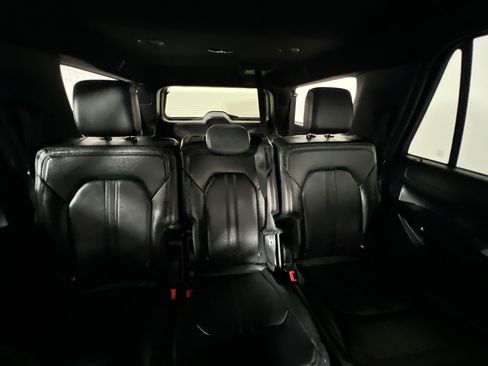 Used 2021 Ford Expedition Max Limited AWD/4WD image 31