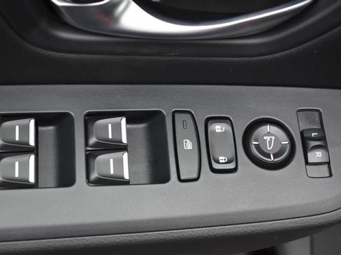New 2025 Honda Pilot Touring image 11