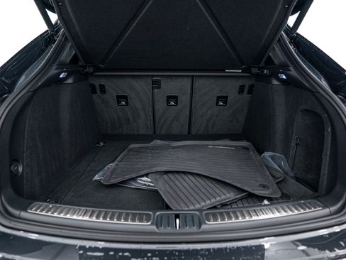 Certified 2026 Porsche Macan AWD/4WD image 26