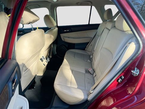 Used 2018 Subaru Outback 2.5i Limited w/ Popular Package #2 image 25