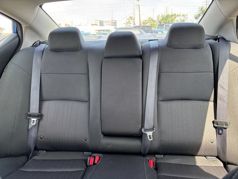 Used 2025 Nissan Altima 2.5 SV FWD image 34