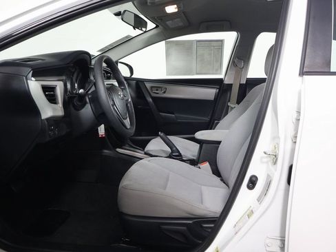 Used 2016 Toyota Corolla LE FWD image 10