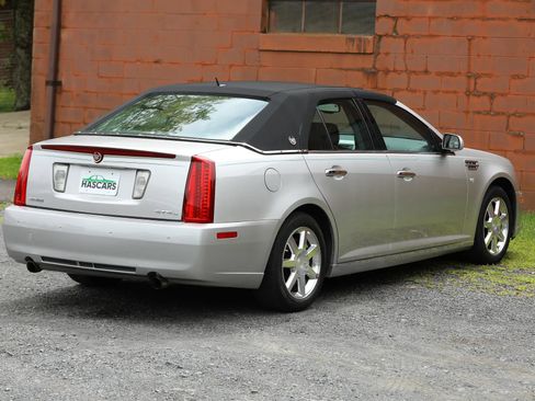 Used 2008 Cadillac STS w/ Preferred Equipment Group AWD/4WD image 46
