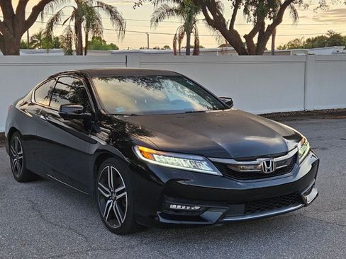 Used 2016 Honda Accord Touring image 3