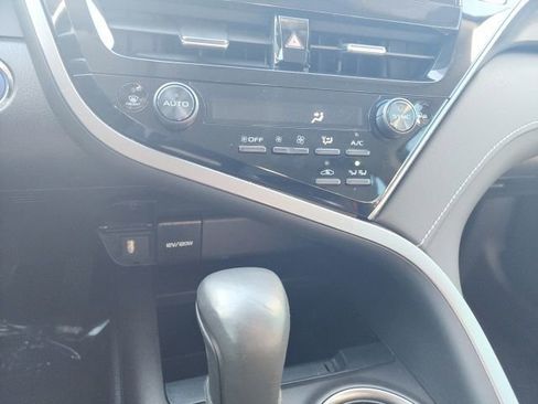 Used 2023 Toyota Camry XSE image 15