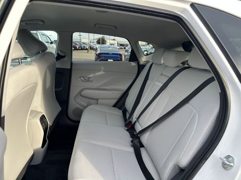 Used 2025 Hyundai Kona SEL image 25