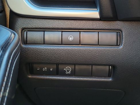 Certified 2023 Nissan Rogue SV FWD image 28