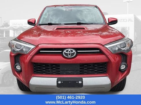 Used 2022 Toyota 4Runner TRD Off-Road AWD/4WD image 2