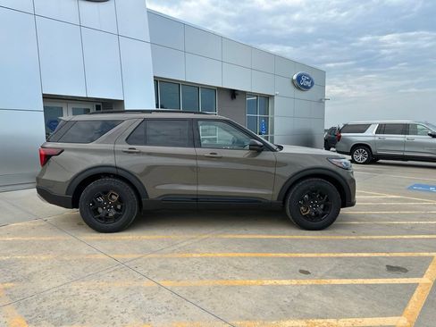 New 2026 Ford Explorer Tremor w/ Tremor Ultimate Package AWD/4WD image 8