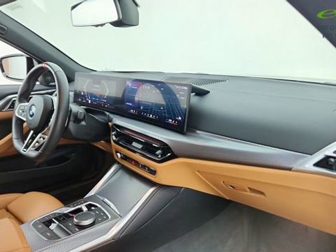 Used 2026 BMW M440i Convertible RWD image 26