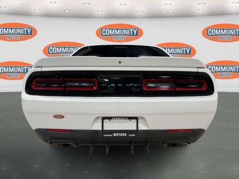 Used 2019 Dodge Challenger R/T image 6