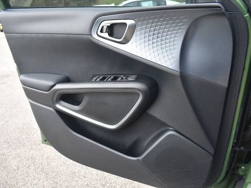 Used 2023 Kia Soul EX FWD image 31