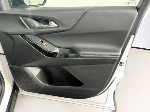 Used 2025 Chevrolet Equinox LT w/ Convenience Package II FWD image 34