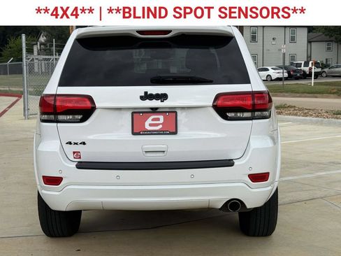 Used 2020 Jeep Grand Cherokee Altitude AWD/4WD image 7