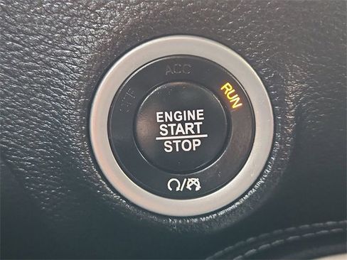 Used 2022 Dodge Challenger GT image 16