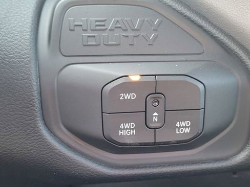 Used 2026 RAM 2500 Big Horn AWD/4WD image 17