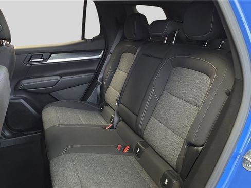 Used 2025 GMC Terrain Elevation image 15