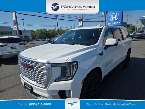 Used 2023 GMC Yukon XL Denali AWD/4WD image 1