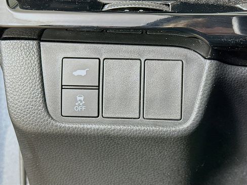 Used 2025 Honda CR-V EX-L image 17