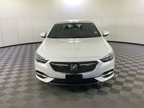 Used 2020 Buick Regal Avenir FWD image 2