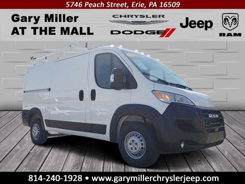 Used 2025 RAM ProMaster 2500 w/ Safety Group FWD image 1
