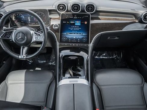 Used 2025 Mercedes-Benz GLC 300 4MATIC image 20