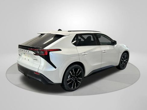 New 2026 Subaru Solterra image 5