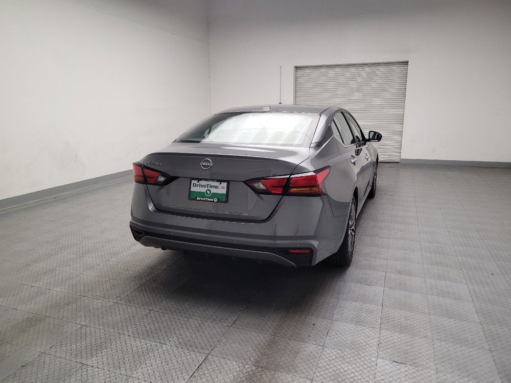 Used 2025 Nissan Altima 2.5 SV FWD image 7