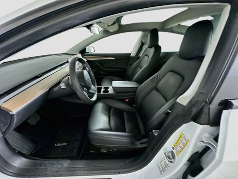 Used 2023 Tesla Model 3 Standard Range RWD image 13