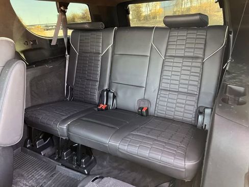 Certified 2023 Cadillac Escalade ESV Sport Platinum image 30