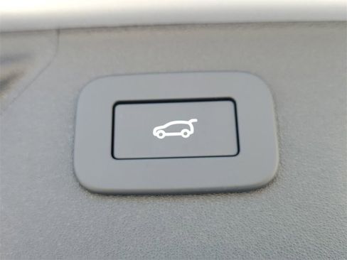 New 2025 Land Rover Discovery Sport S image 12