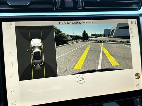 New 2025 Jaguar F-PACE R-Dynamic S image 20