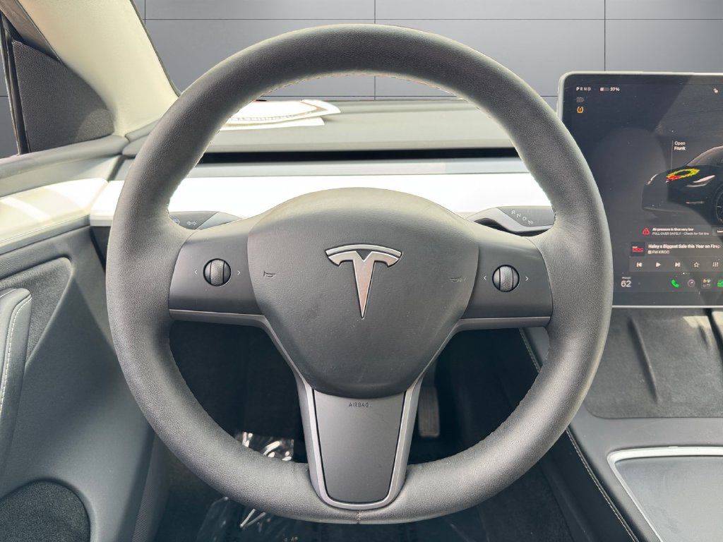 Used 2023 Tesla Model Y Long Range AWD/4WD image 13
