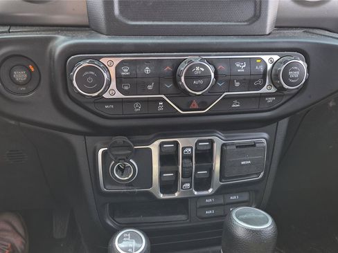 Used 2022 Jeep Gladiator Sport AWD/4WD image 20