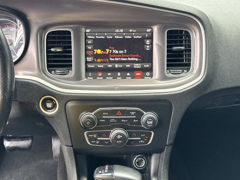 Used 2022 Dodge Charger SXT image 23