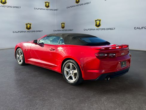 Used 2020 Chevrolet Camaro LT image 3