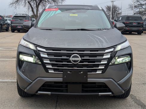 Certified 2024 Nissan Rogue SL w/ SL Premium Package image 6