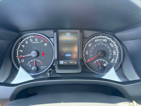 Certified 2023 Toyota Tacoma SR AWD/4WD image 25