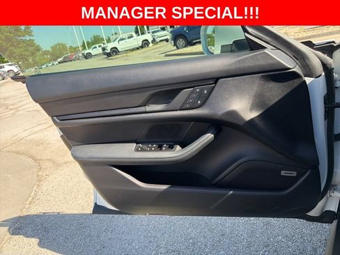 Used 2022 Porsche Taycan RWD image 29