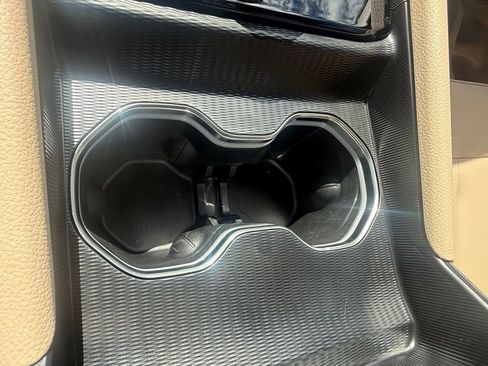 New 2025 Jeep Grand Cherokee Limited image 17