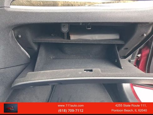 Used 2015 Chrysler 300 C RWD image 32