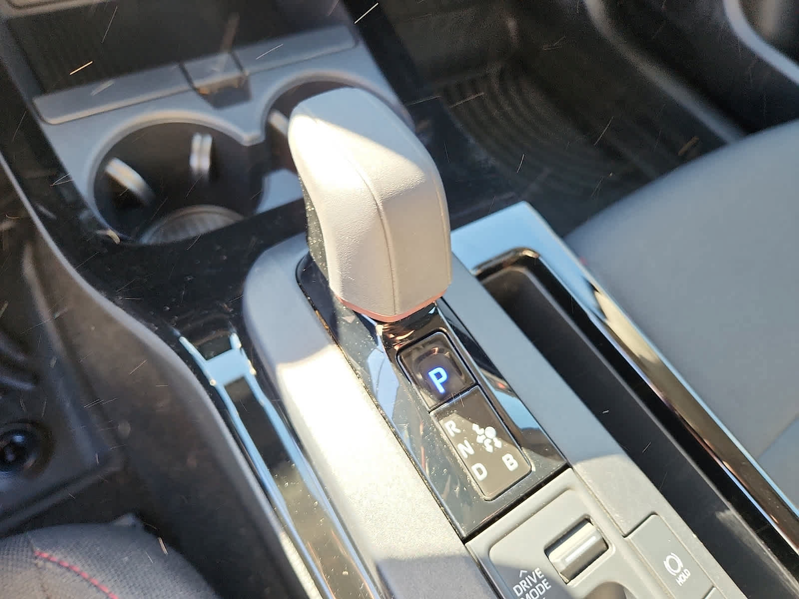 Used 2026 Toyota Prius Plug-In Hybrid FWD image 17