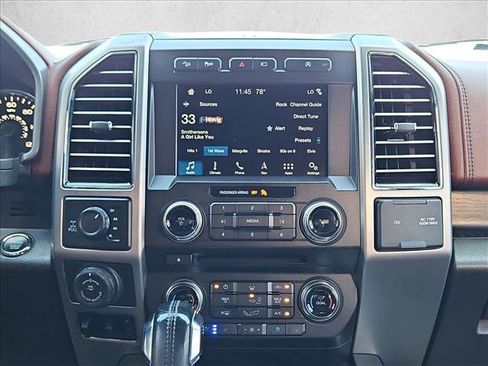 Used 2018 Ford F150 Platinum w/ Equipment Group 701A Luxury AWD/4WD image 21