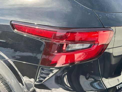 Used 2024 Chevrolet Trax LT w/ Driver Confidence Package image 6