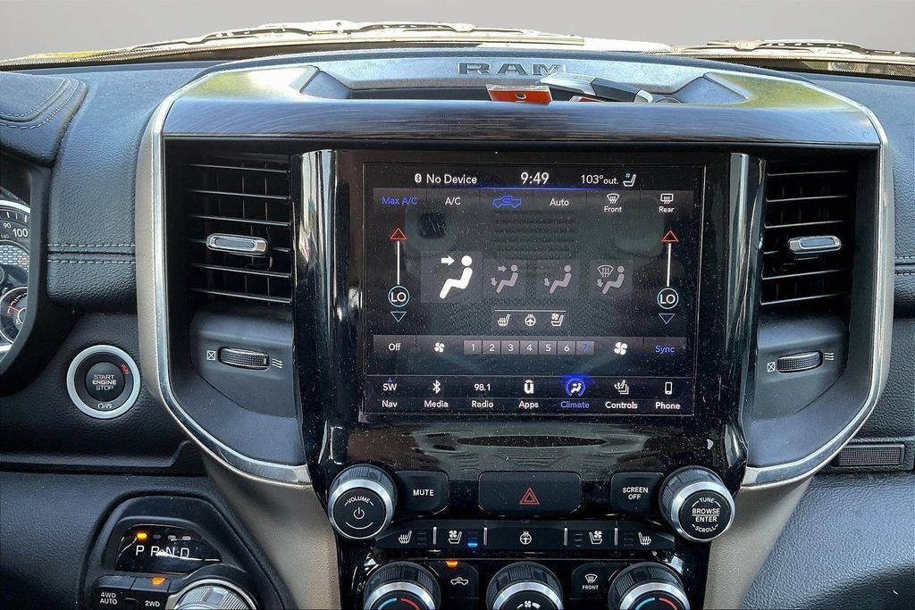 Used 2019 RAM 1500 Laramie AWD/4WD image 9