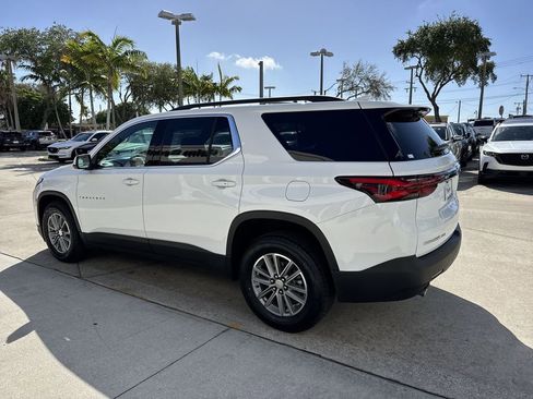 Used 2023 Chevrolet Traverse LT AWD/4WD image 12