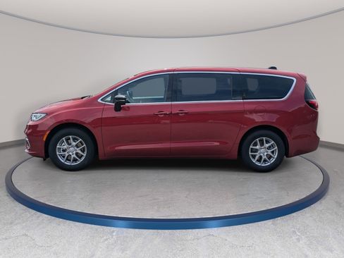 New 2026 Chrysler Pacifica Select FWD image 8