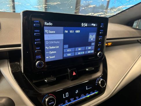 Used 2021 Toyota Corolla SE w/ Carpet Mat Package (TMS) FWD image 13